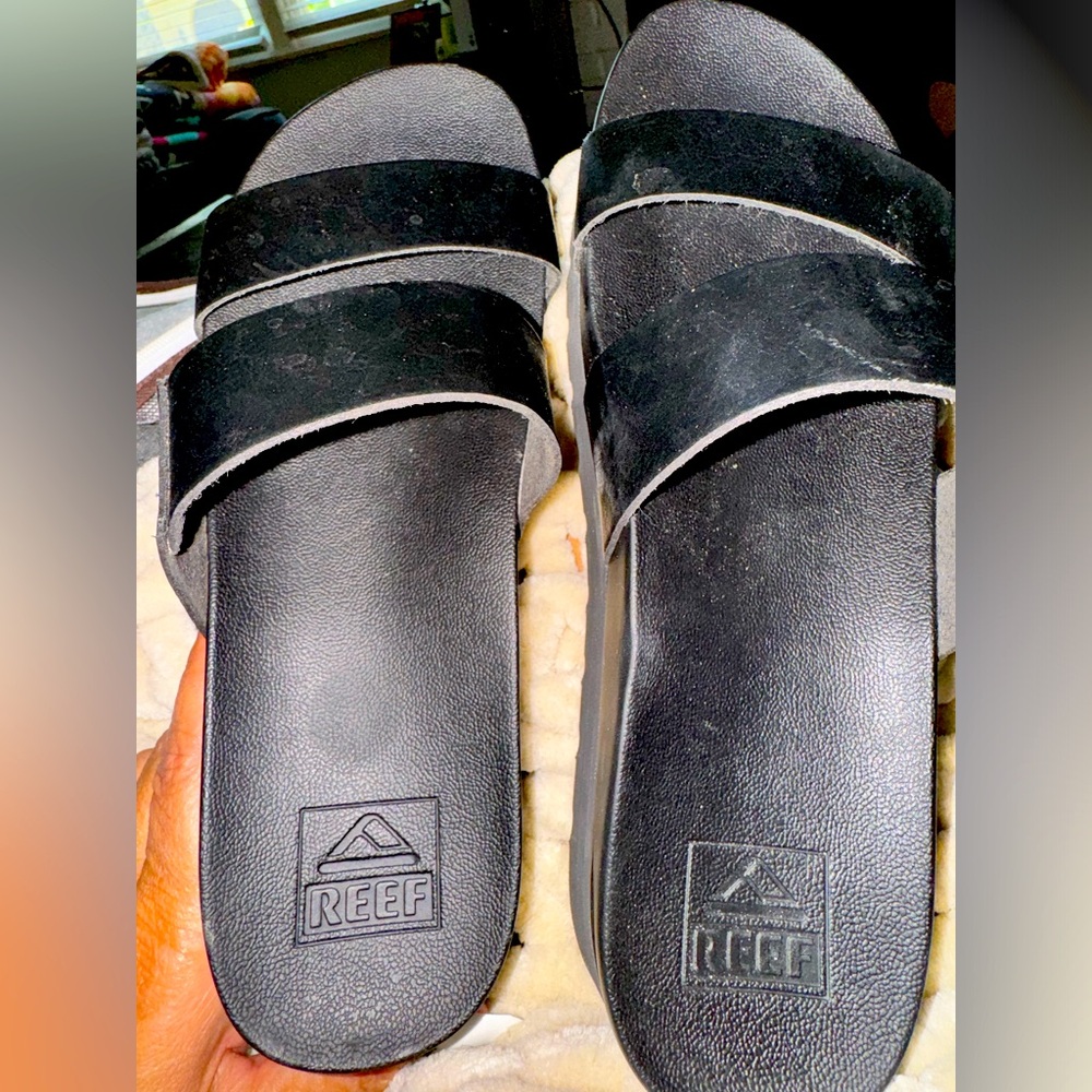 Reef black sandals size 8 gently used